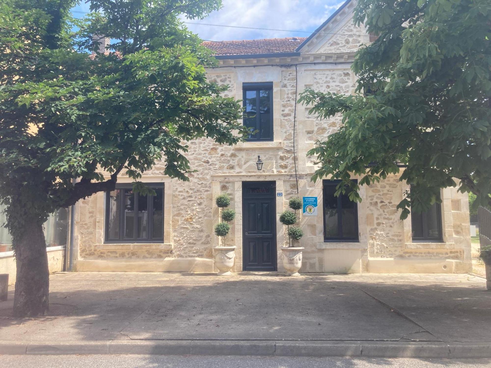 Saint-Vite La Maison Du Parc מראה חיצוני תמונה