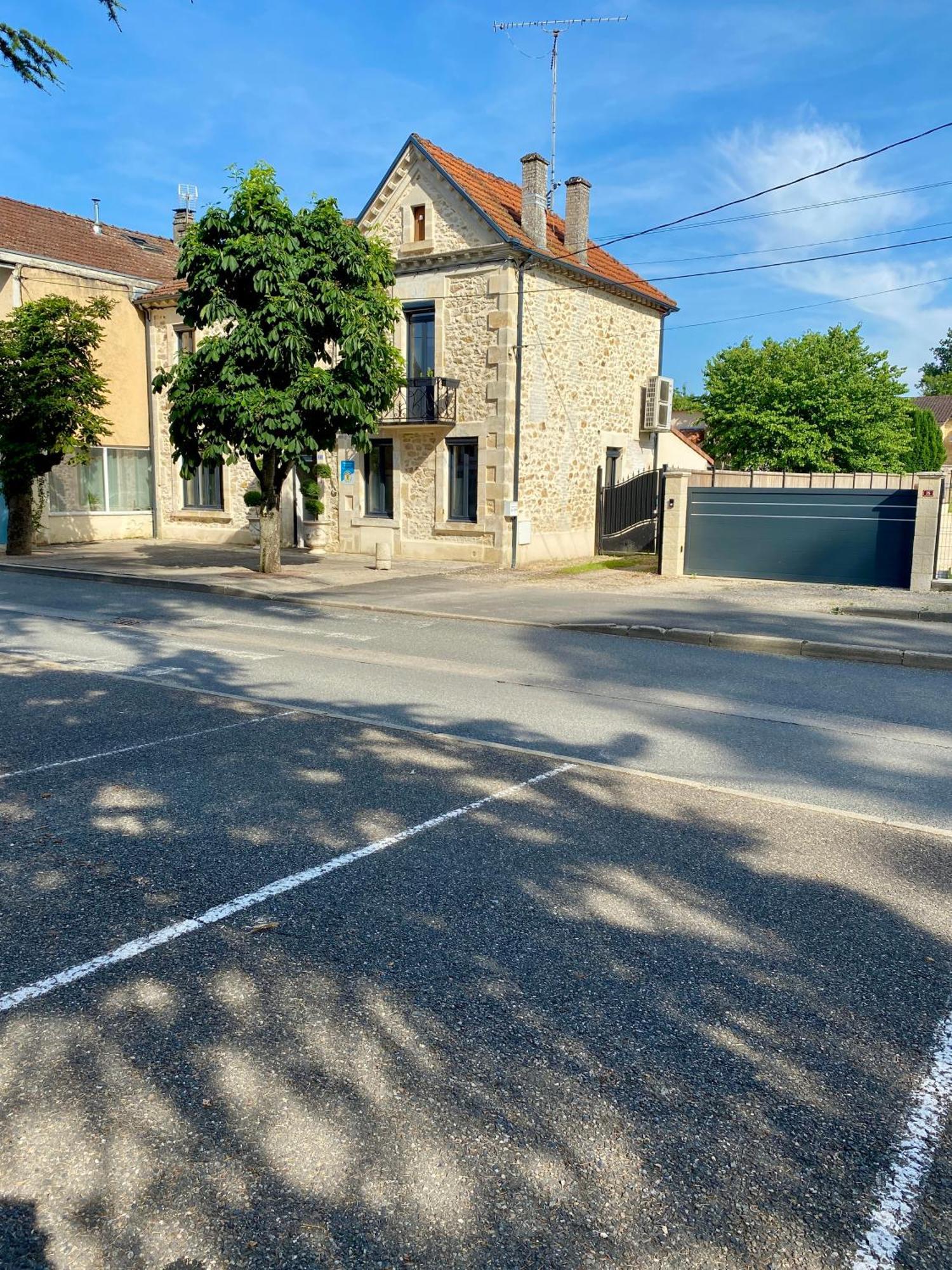 Saint-Vite La Maison Du Parc מראה חיצוני תמונה